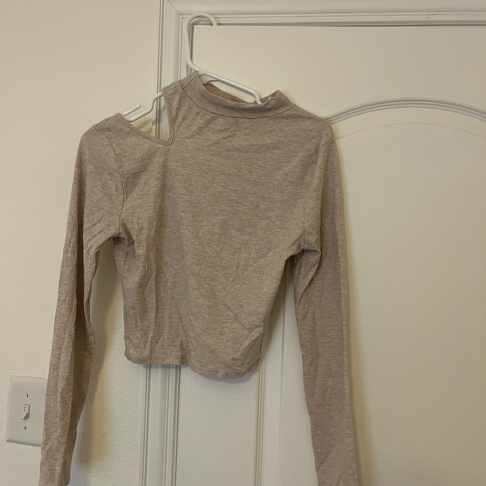 Vestique Beige Long Sleeve